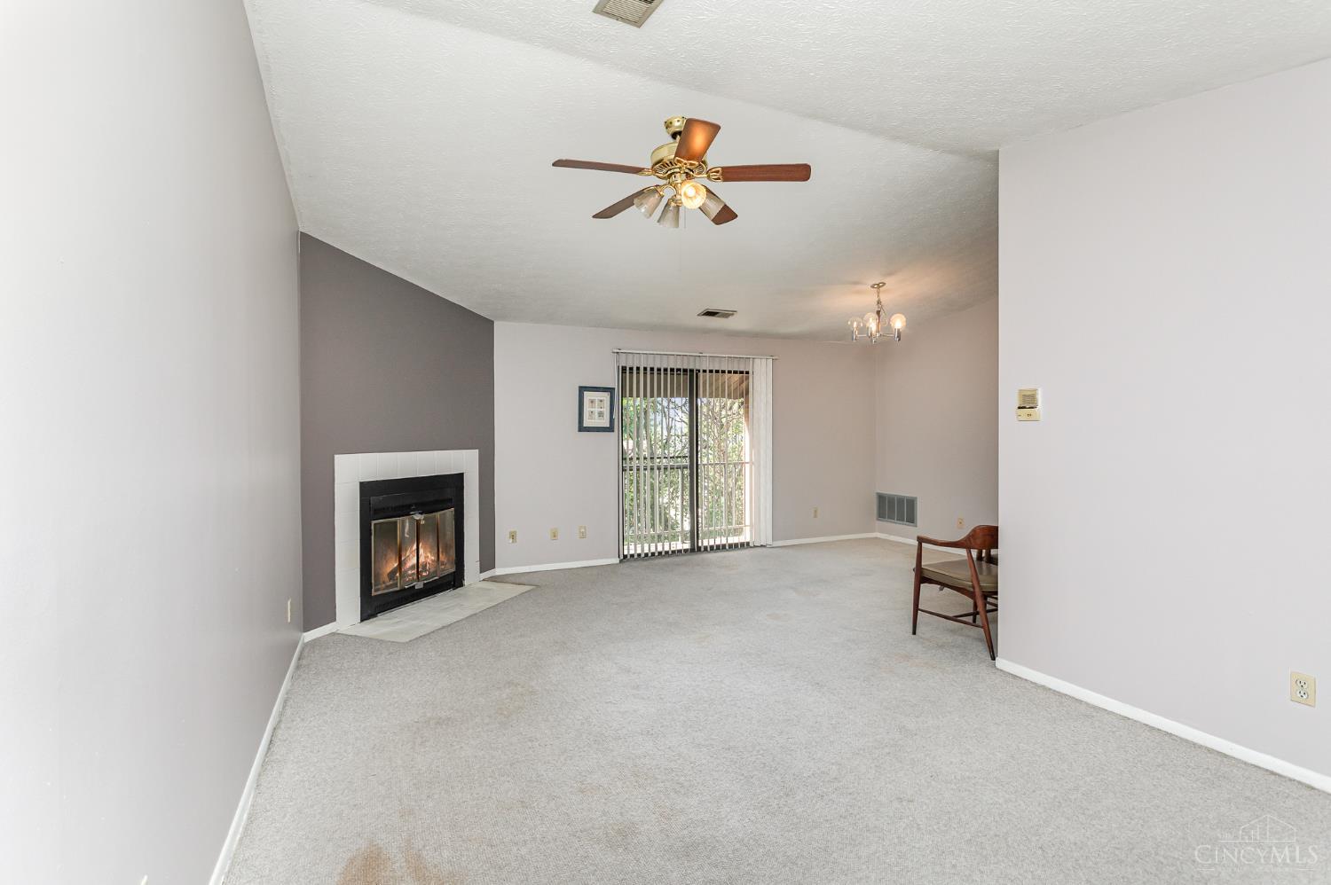 518 Riddle Road #12, Cincinnati, OH, 45220 — photo 3