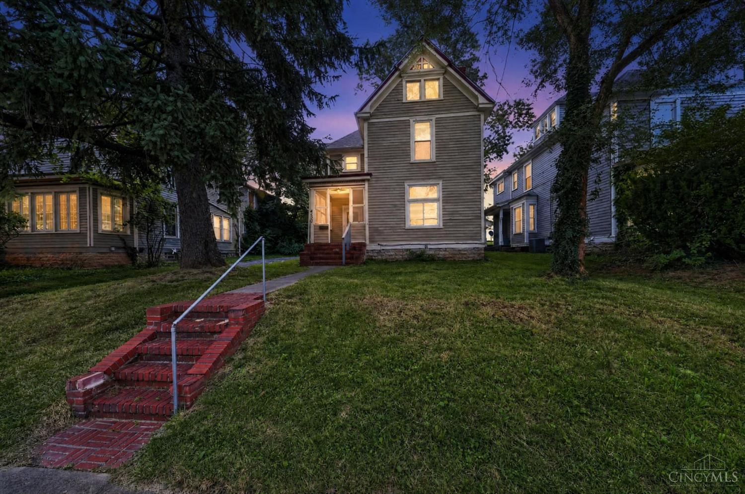 4530 Whetsel Avenue, Cincinnati, OH, 45227