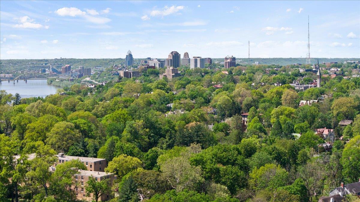1906 Pogue Avenue #B, Cincinnati, OH, 45208 — photo 37