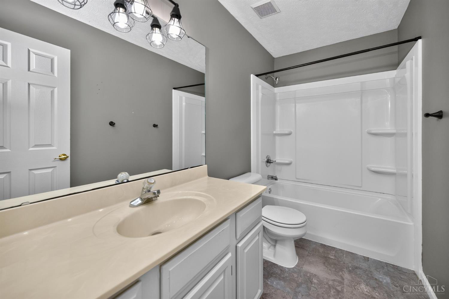 328 Keeneland Court, Lebanon, OH, 45036 — photo 37
