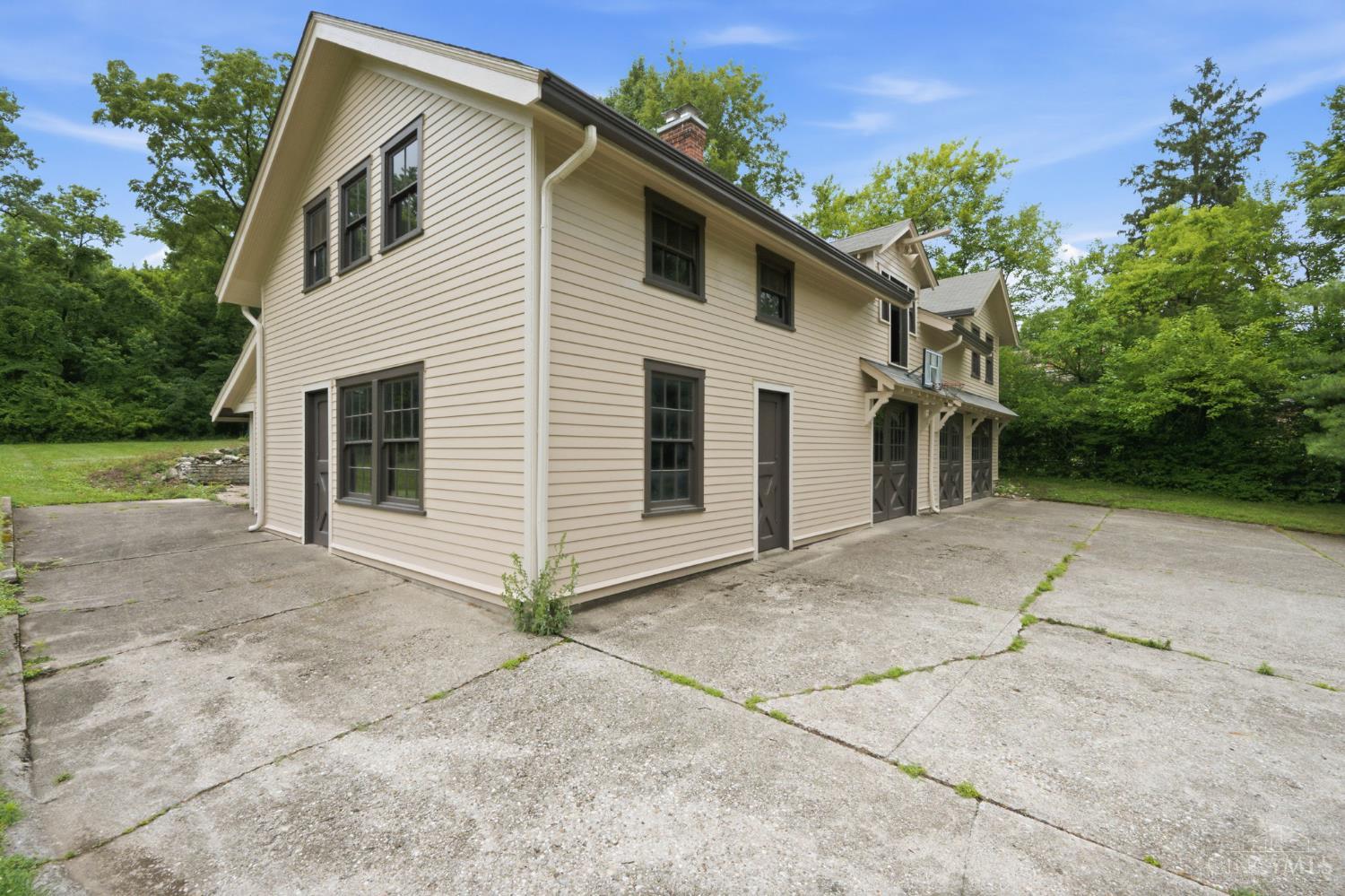 353 Oliver Road, Wyoming, OH, 45215 — photo 9