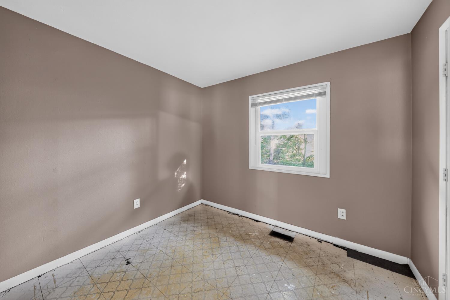 2806 Niagara Street, Colerain Twp, OH, 45251 — photo 14