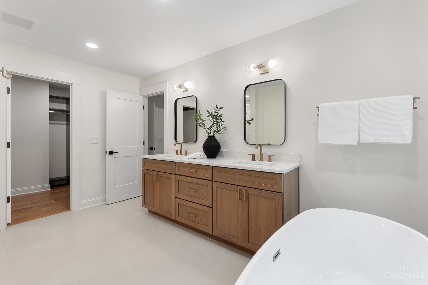 9004 Old Creek Trail, Montgomery, OH, 45249 — photo 48
