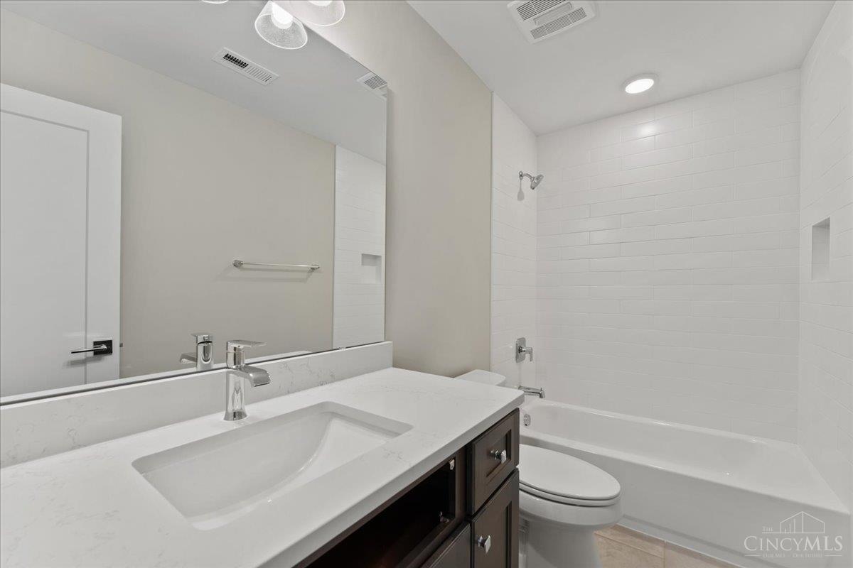 1906 Pogue Avenue #B, Cincinnati, OH, 45208 — photo 26
