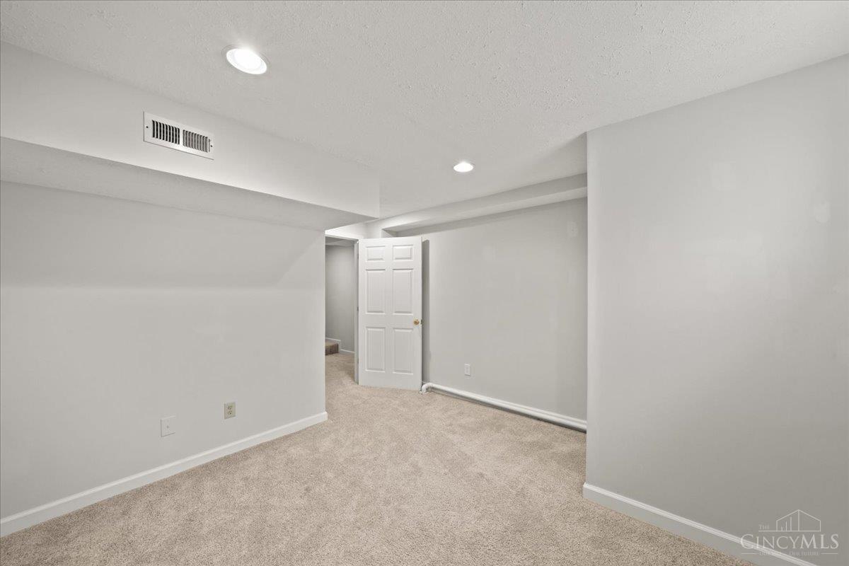 7731 Wilderness Way, Hamilton Twp, OH, 45039 — photo 27