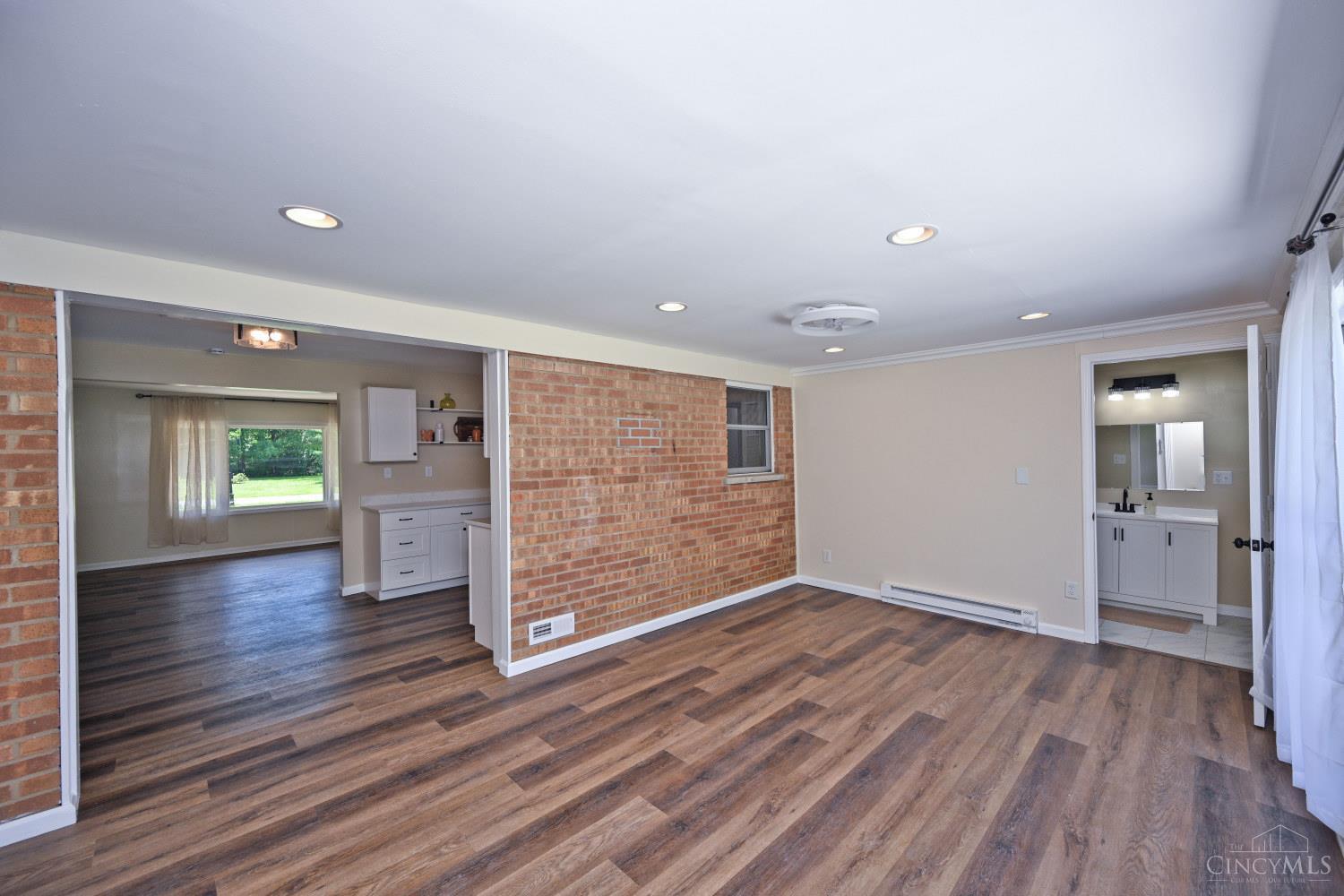 1102 Heatherstone Way, Miami Twp, OH, 45150 — photo 18
