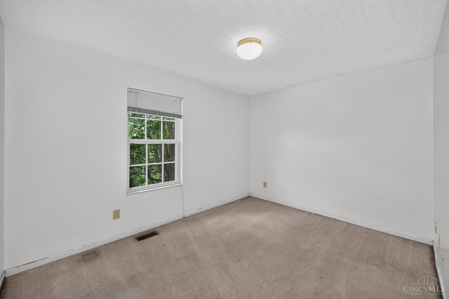 328 Keeneland Court, Lebanon, OH, 45036 — photo 34