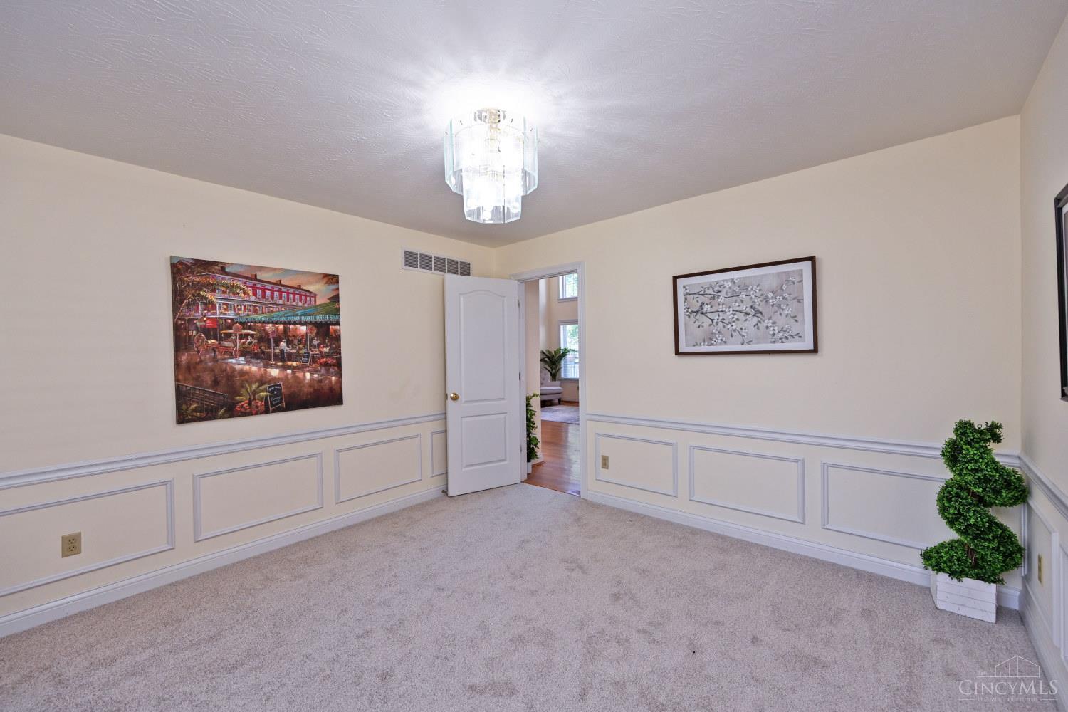 8552 Deerway Drive, Sycamore Twp, OH, 45236 — photo 17