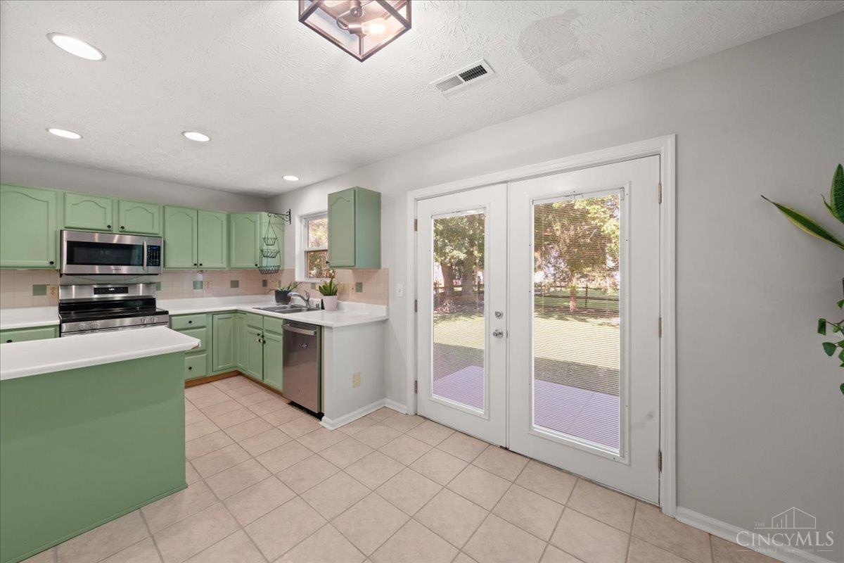 7731 Wilderness Way, Hamilton Twp, OH, 45039 — photo 11
