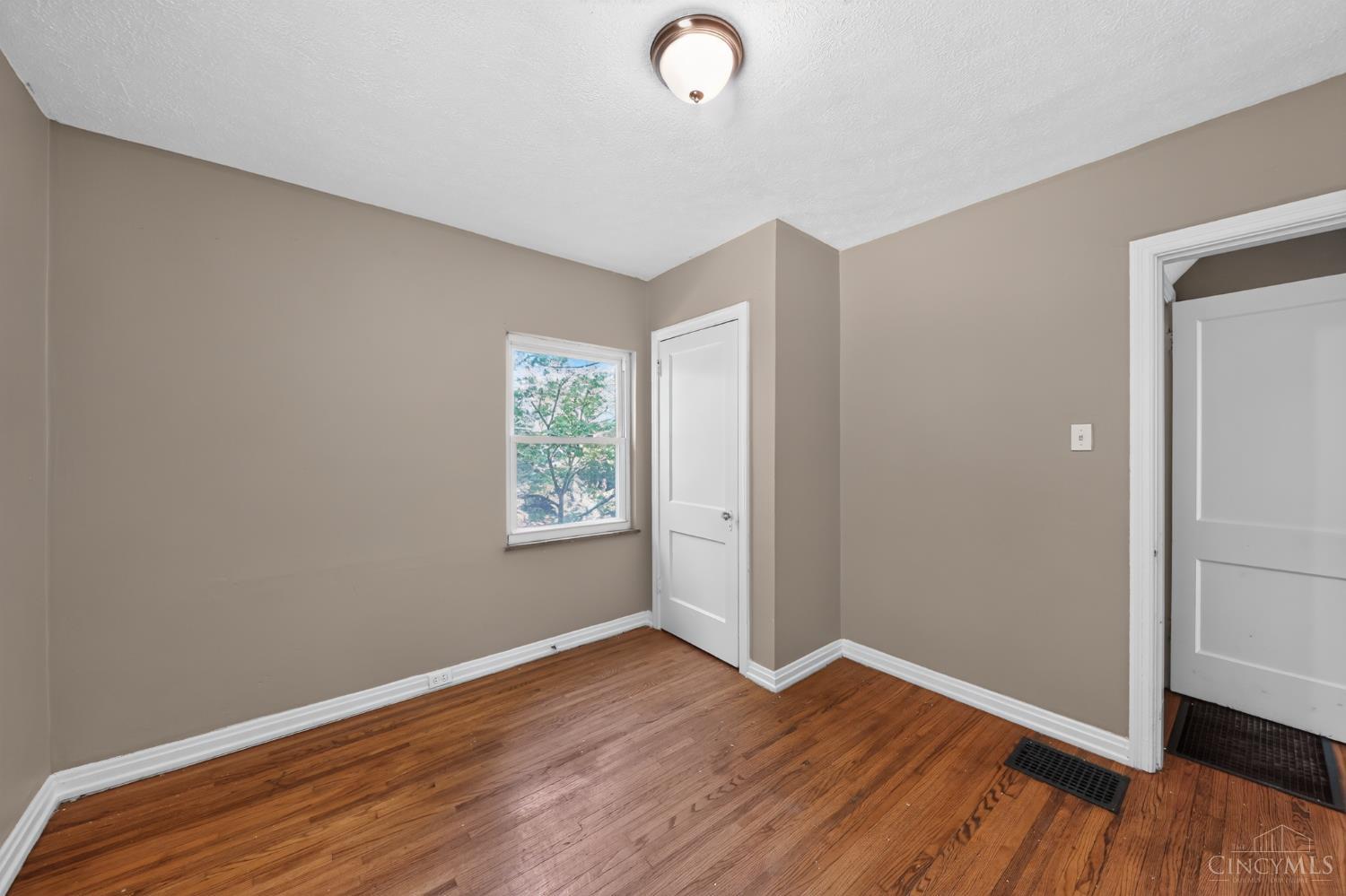 1641 Tuxworth Avenue, Cincinnati, OH, 45238 — photo 17