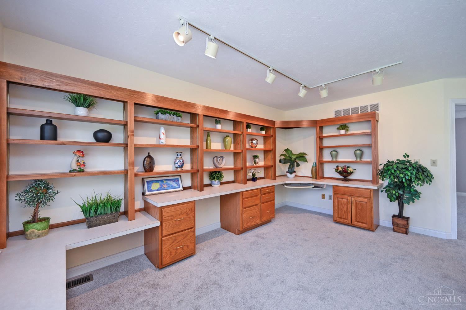 8552 Deerway Drive, Sycamore Twp, OH, 45236 — photo 37
