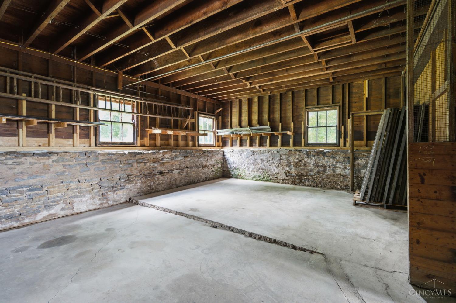 353 Oliver Road, Wyoming, OH, 45215 — photo 19