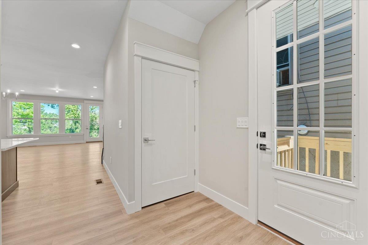 1906 Pogue Avenue #B, Cincinnati, OH, 45208 — photo 15