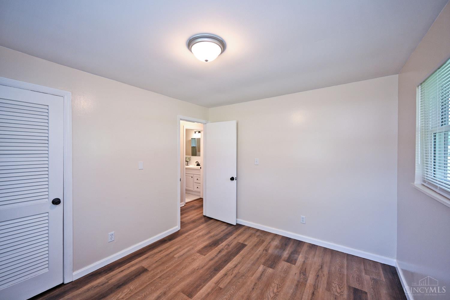 1102 Heatherstone Way, Miami Twp, OH, 45150 — photo 37