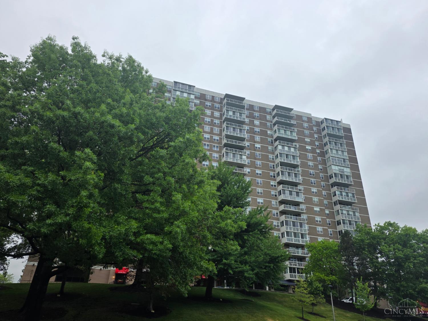 2444 Madison Road #210B, Cincinnati, OH, 45208