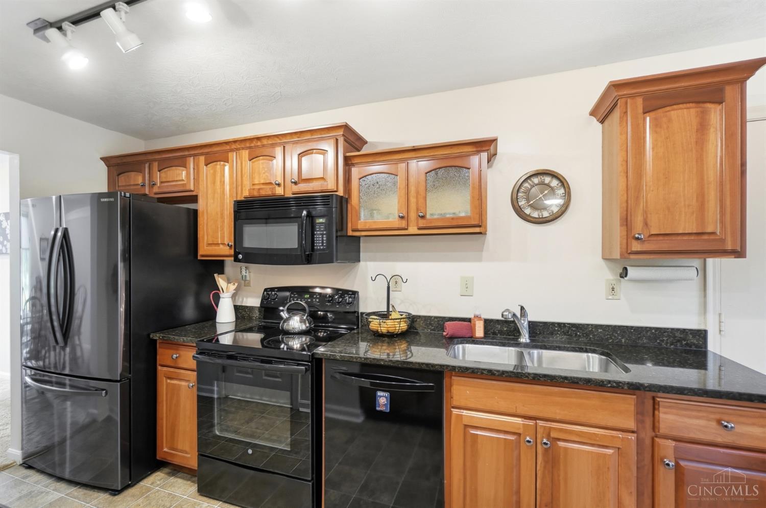 1460 Ebenezer Road, Green Twp, OH, 45233 — photo 14
