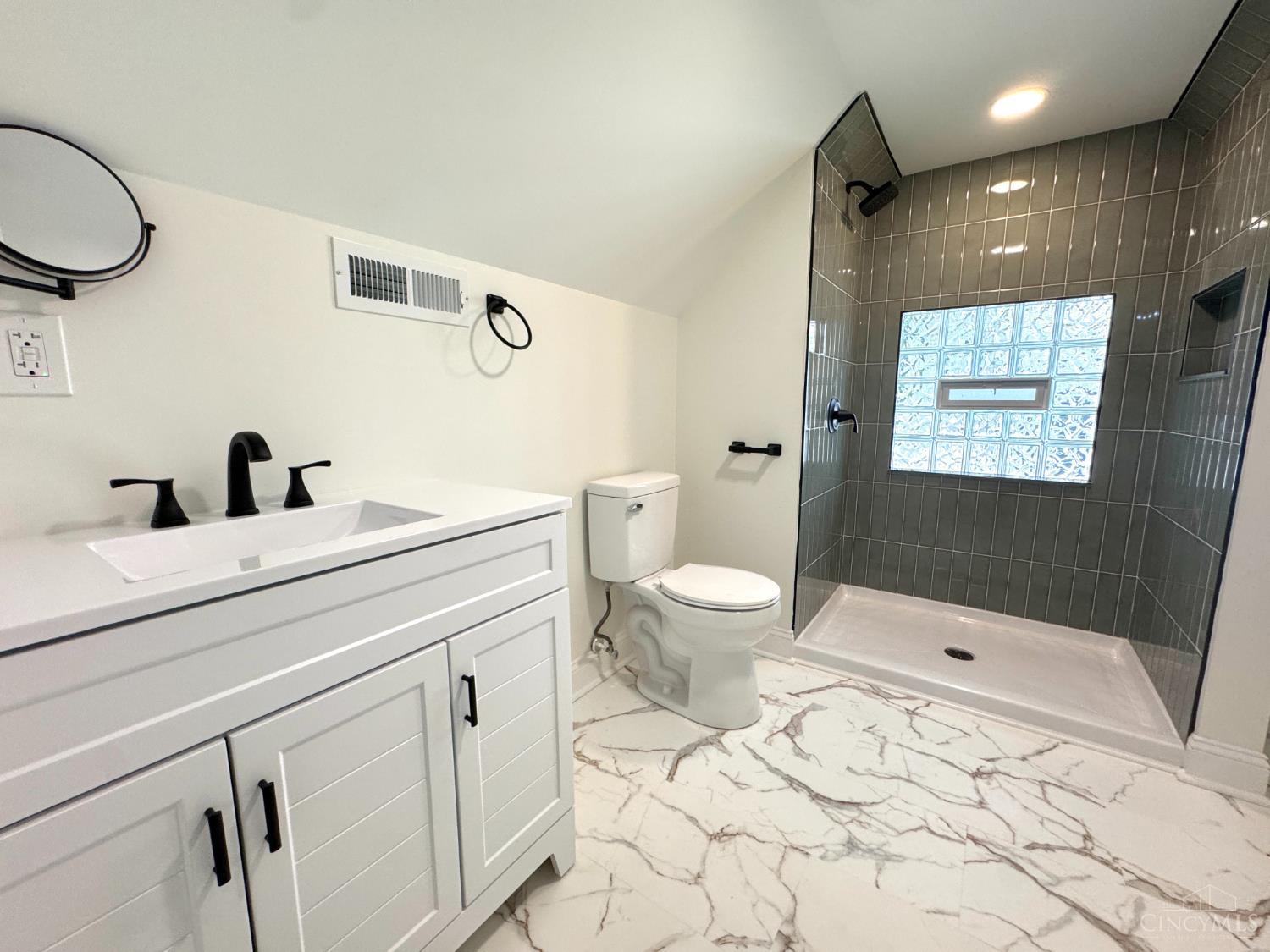 2728 Silverleaf Avenue, Cincinnati, OH, 45212 — photo 19
