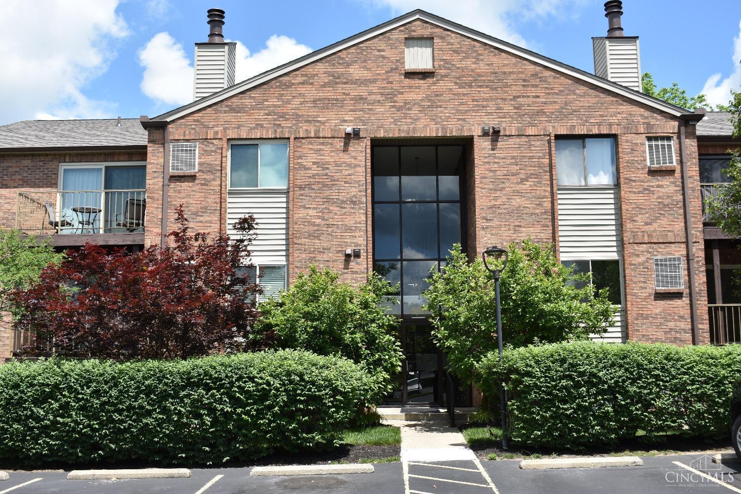 Homes for sale in Milford, OH | 5983 Meadowcreek Dr #4, Milford, OH 45150 | MLS# 1884626