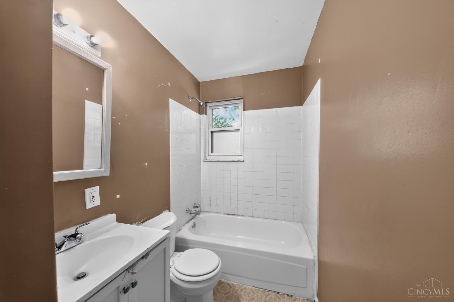 3746 Anioton Court, Cincinnati, OH, 45227 — photo 11