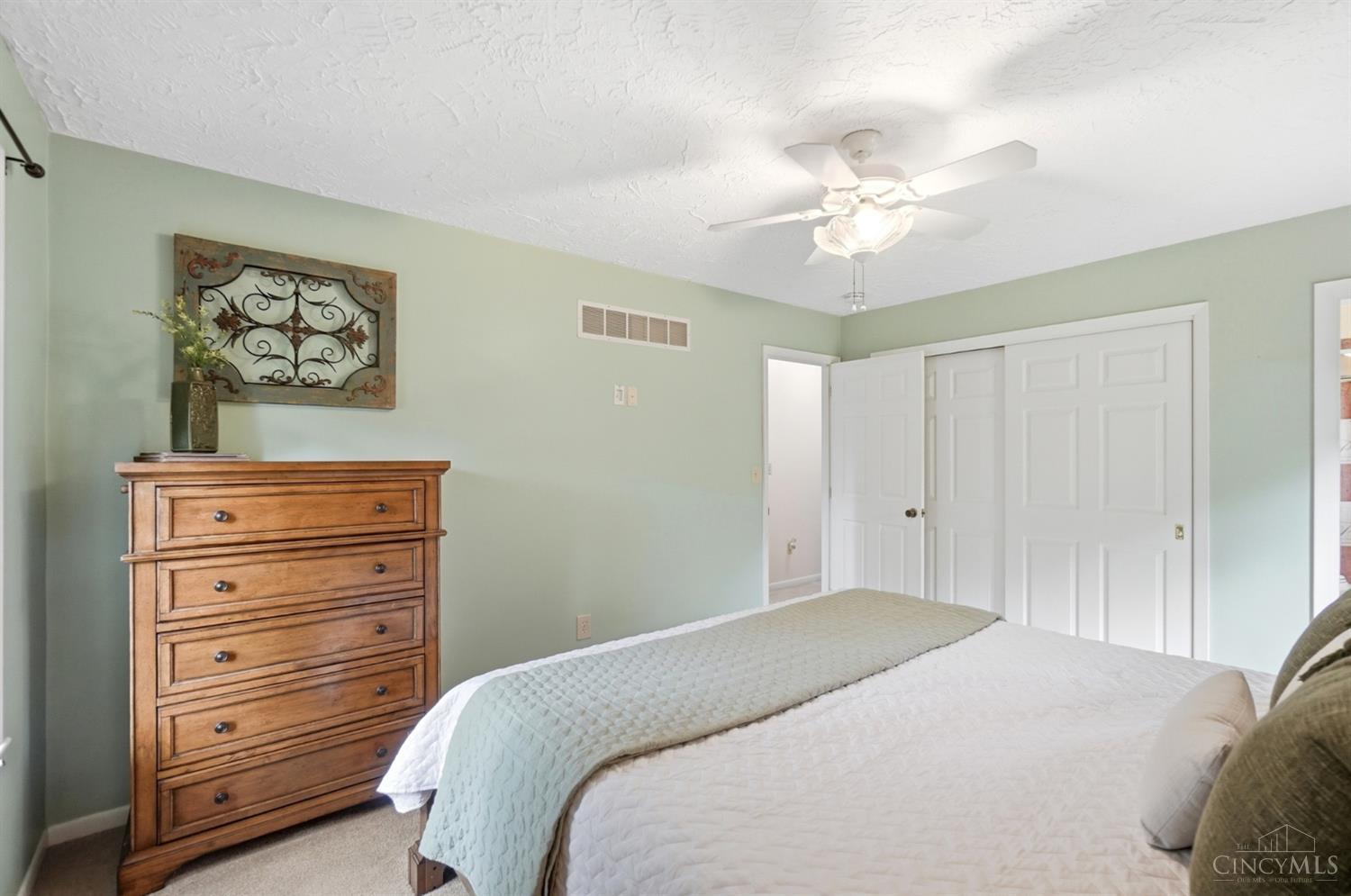 1460 Ebenezer Road, Green Twp, OH, 45233 — photo 21