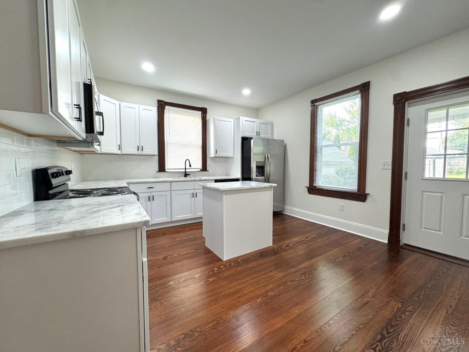2728 Silverleaf Avenue, Cincinnati, OH, 45212 — photo 7