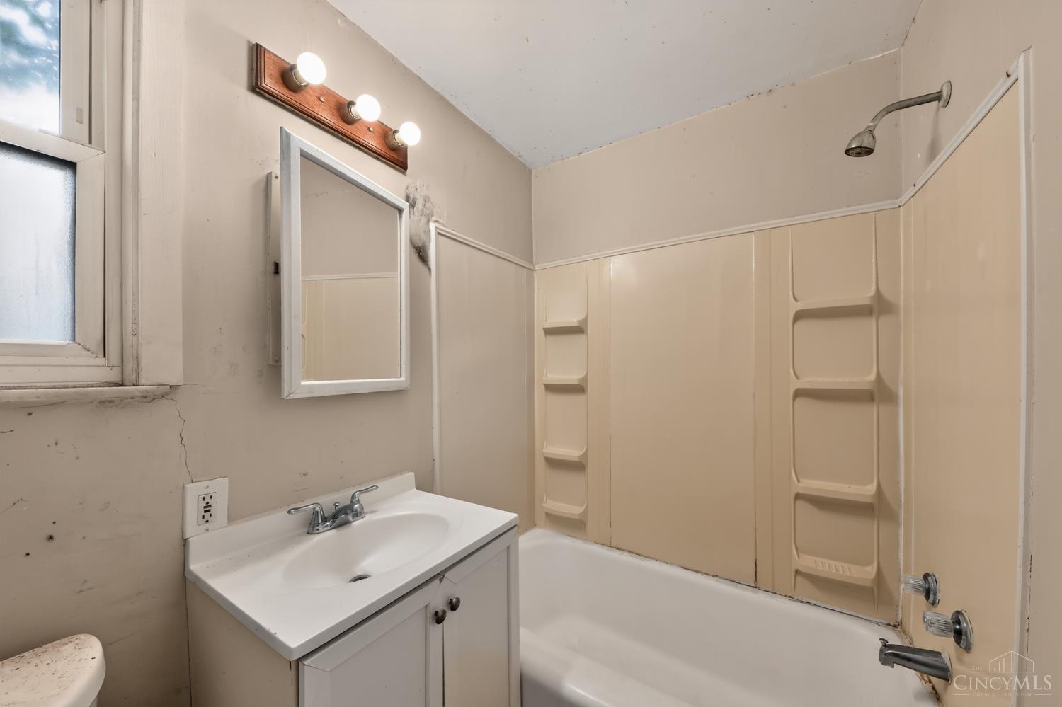 3746 Anioton Court, Cincinnati, OH, 45227 — photo 12