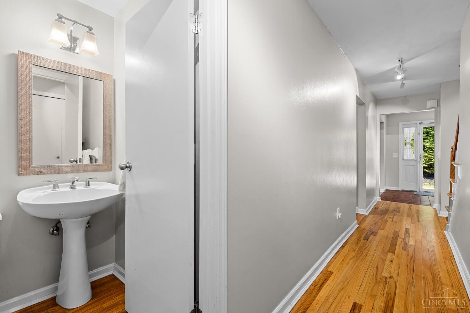1207 Isis Avenue, Cincinnati, OH, 45208 — photo 16