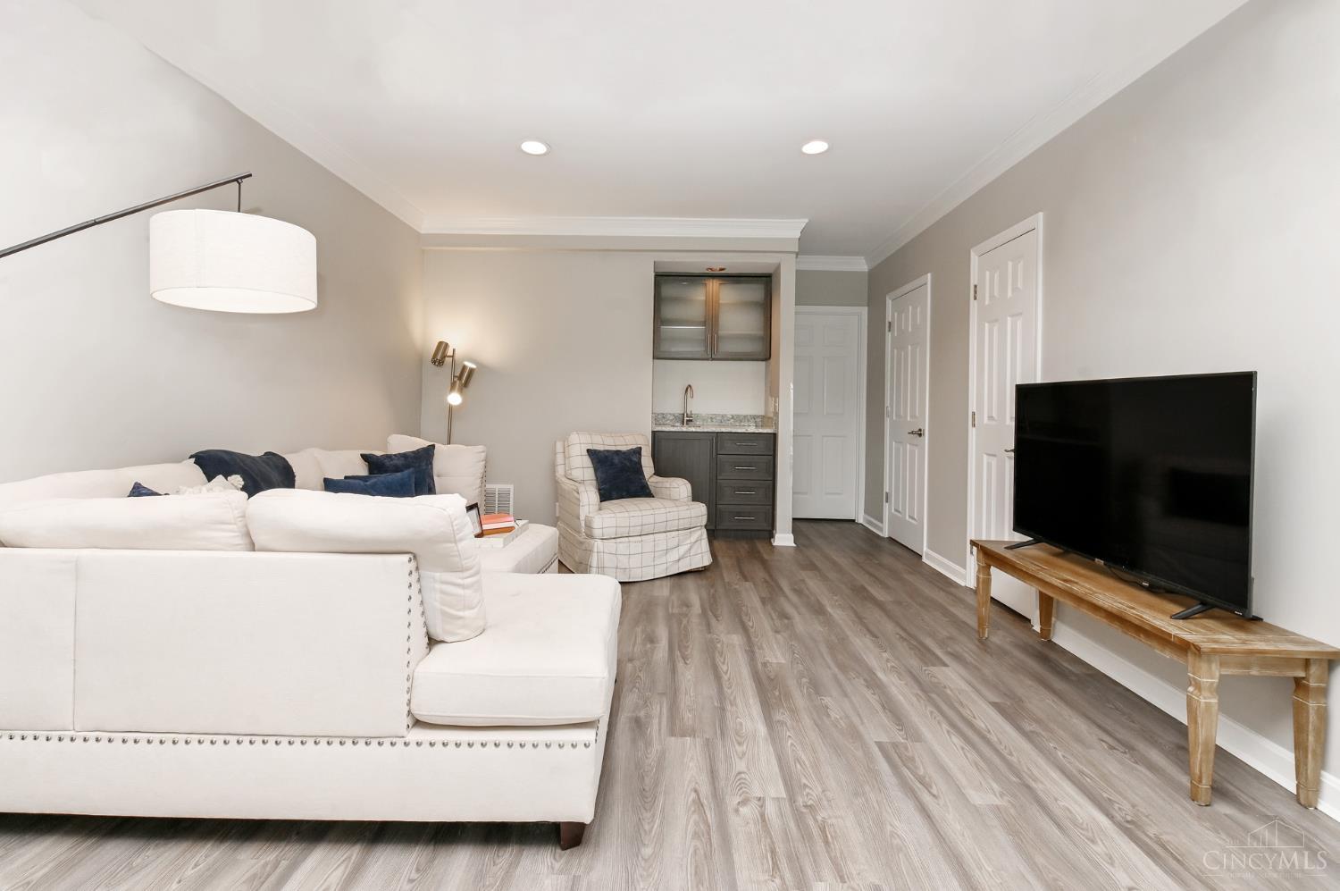 3658 Herschel Avenue, Cincinnati, OH, 45208 — photo 34
