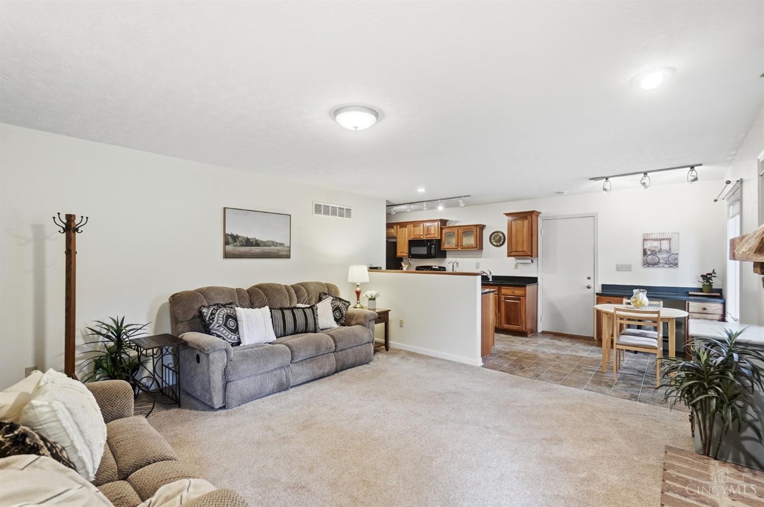 1460 Ebenezer Road, Green Twp, OH, 45233 — photo 19