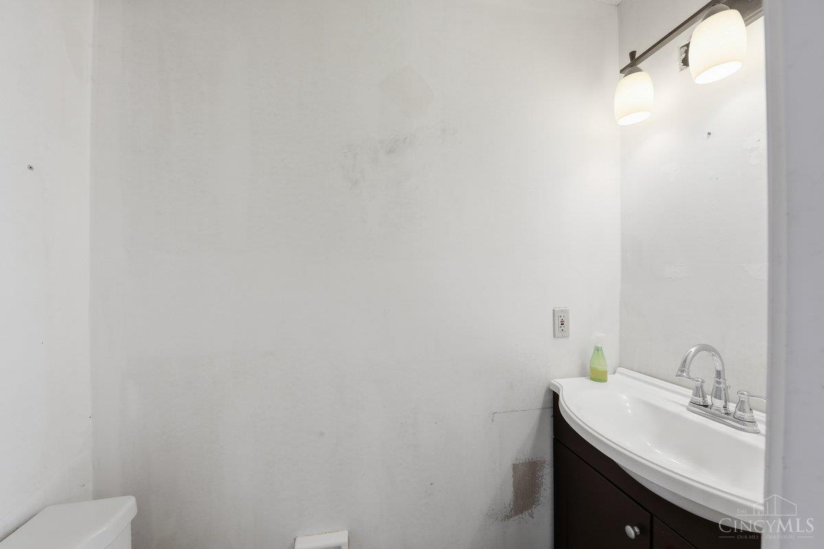 3434 Sunbury Lane, Colerain Twp, OH, 45251 — photo 14