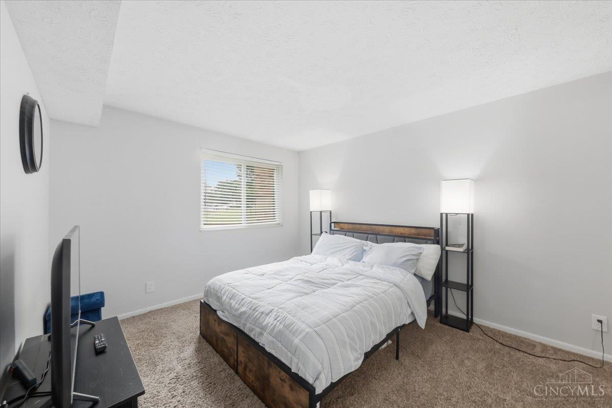 5983 Meadowcreek Drive #4, Milford, OH, 45150 — photo 17