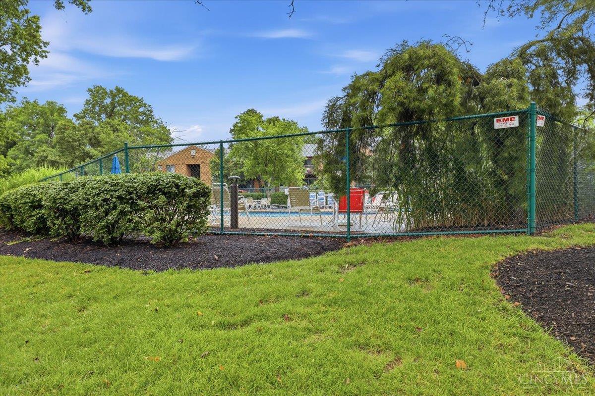 5983 Meadowcreek Drive #4, Milford, OH, 45150 — photo 33