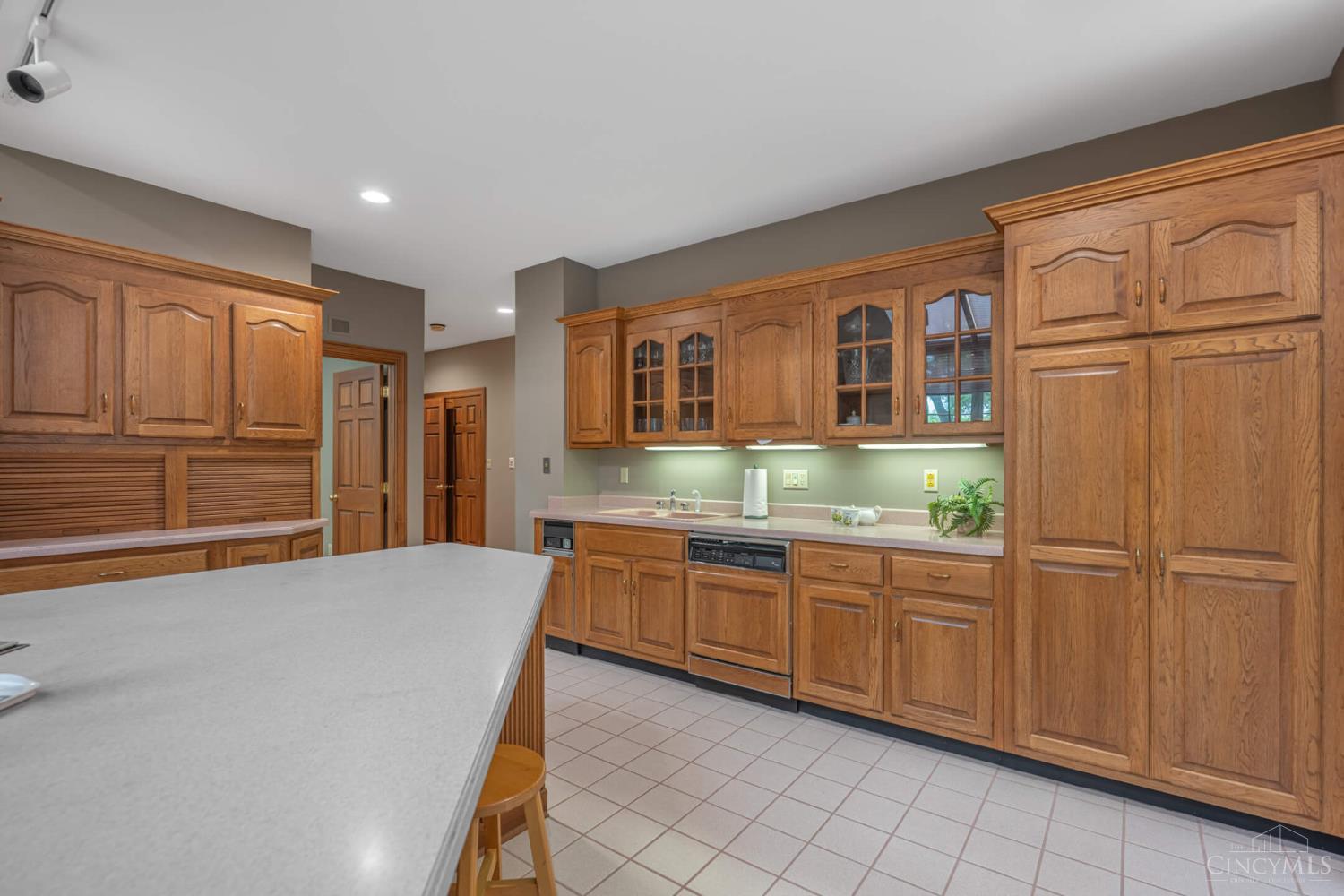 514 Shambord Circle, Kettering, OH, 45429 — photo 17