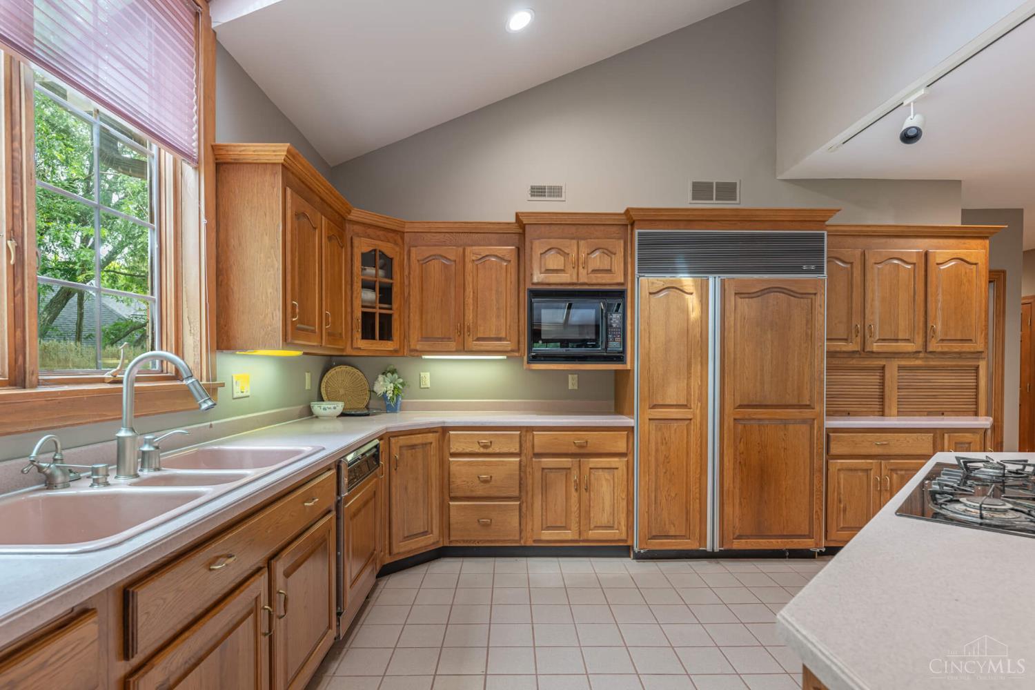 514 Shambord Circle, Kettering, OH, 45429 — photo 13