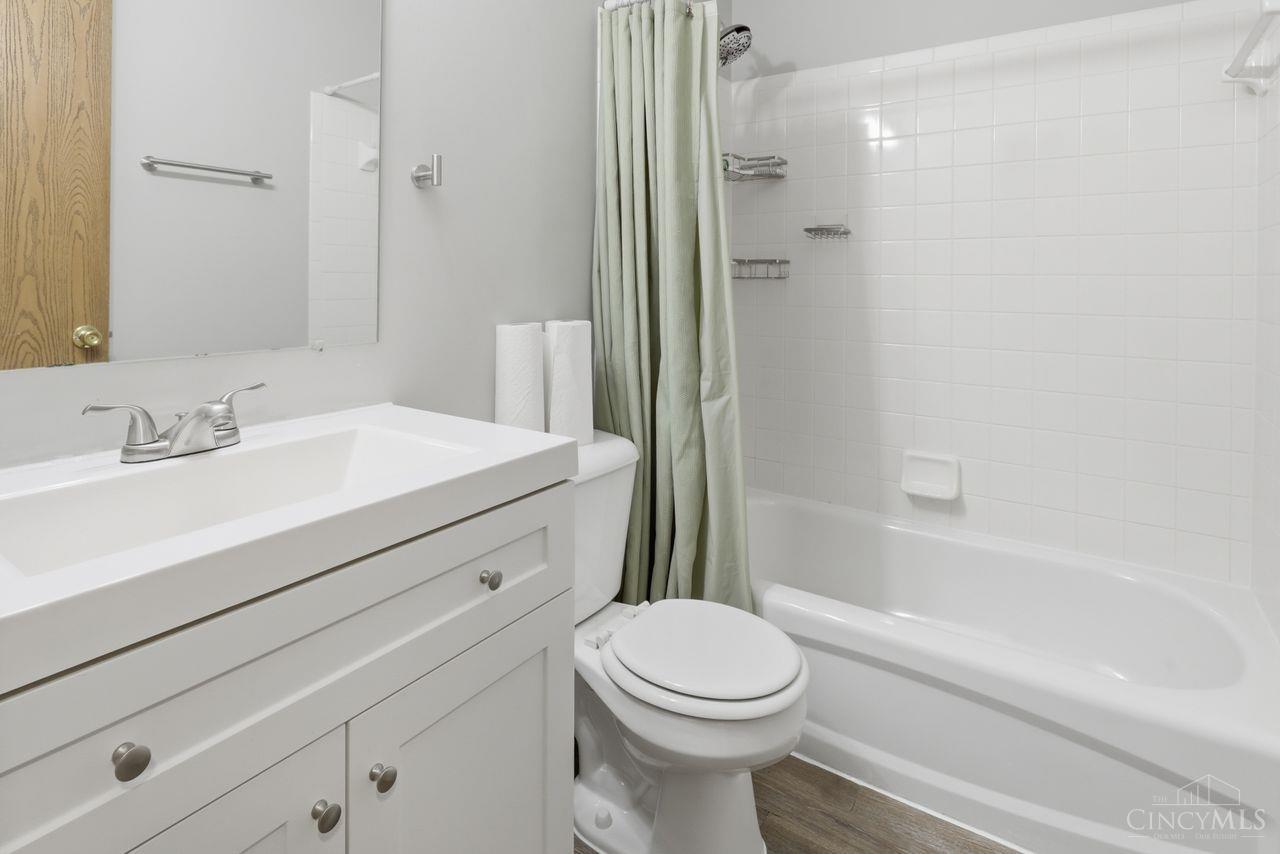 884 Venetian Terrace, Cincinnati, OH, 45224 — photo 26