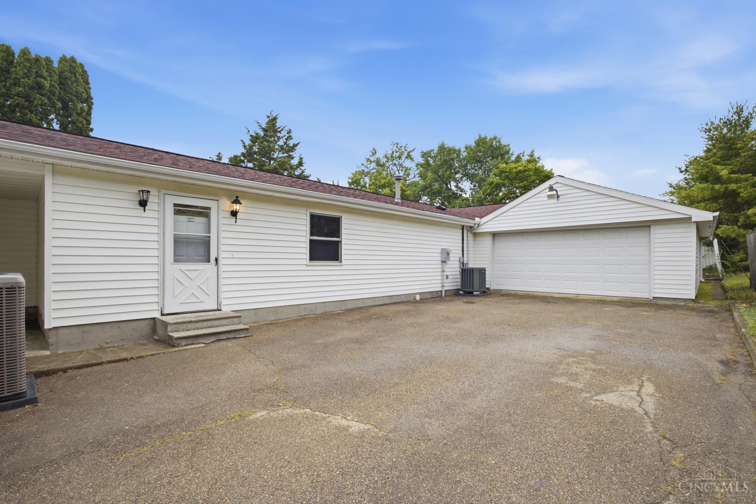 310 Gebhart Church Road, Miamisburg, OH, 45342 — photo 4
