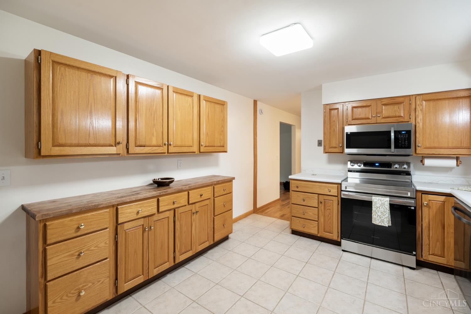 9032 Oak Drive, Loveland, OH, 45140 — photo 22