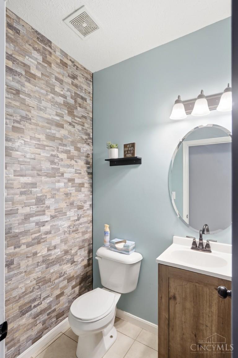740 Oak Forest Drive, Hamilton Twp, OH, 45152 — photo 13