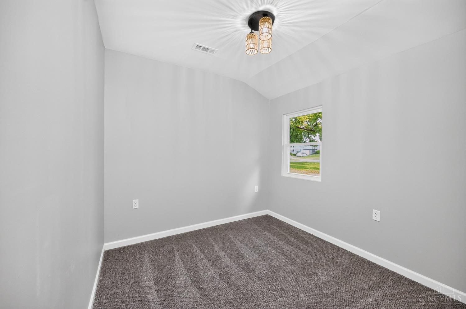 8812 Pine Road, Sycamore Twp, OH, 45242 — photo 41