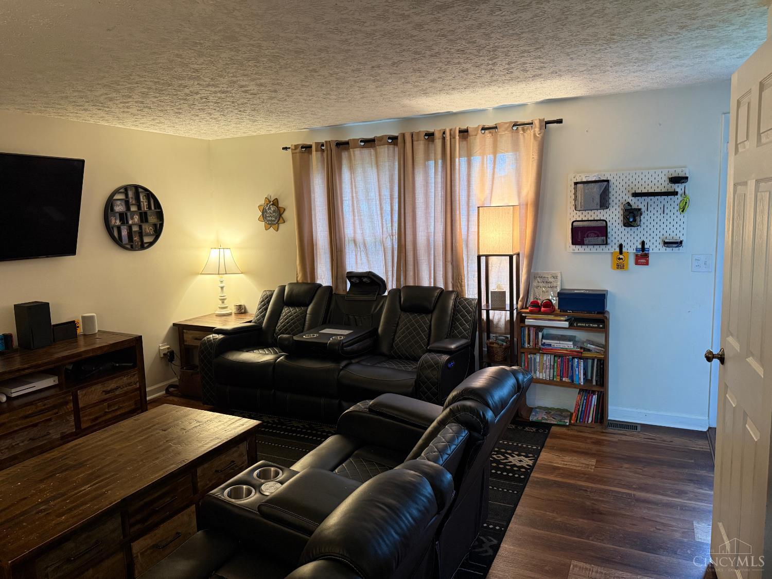 9439 Loralinda Drive, Colerain Twp, OH, 45251 — photo 8