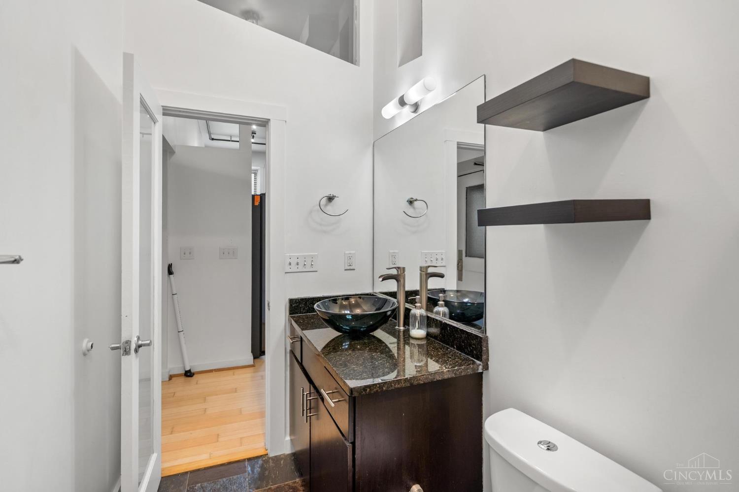 1202 Main Street #1, Cincinnati, OH, 45202 — photo 12