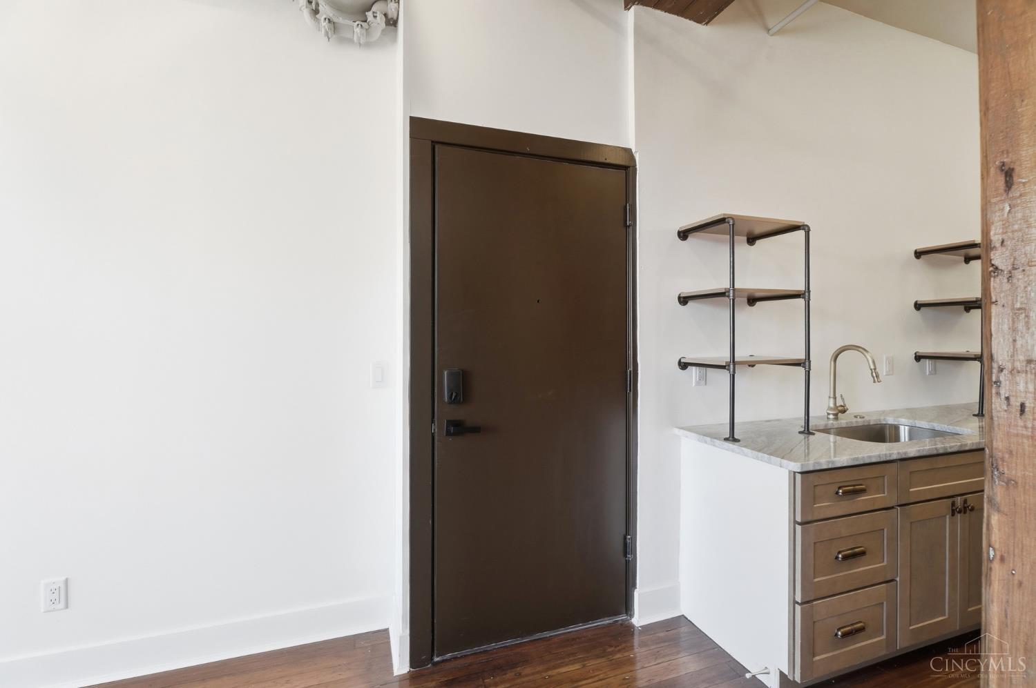 607 Main Street #10, Cincinnati, OH, 45202 — photo 5