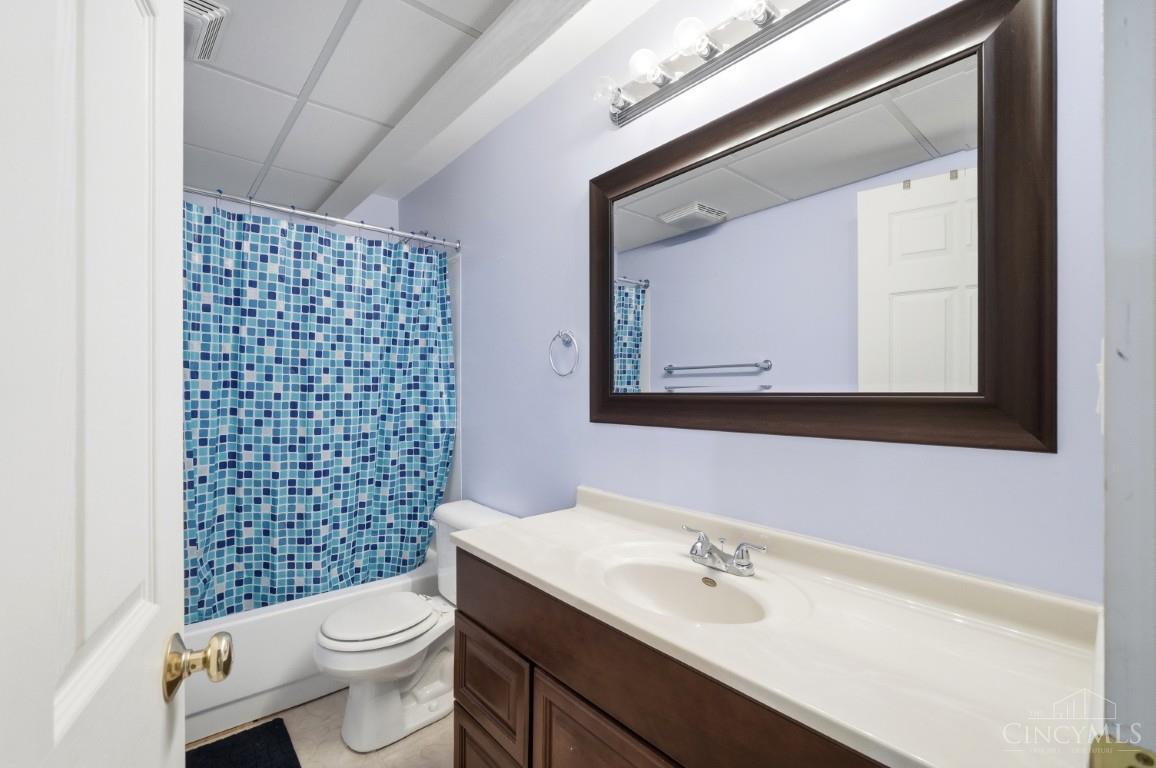 740 Oak Forest Drive, Hamilton Twp, OH, 45152 — photo 38