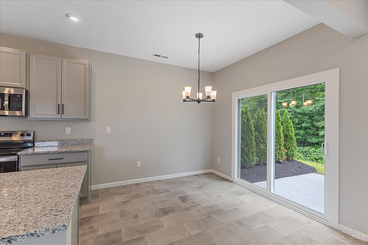 1591 Summerview Lane, Miami Twp, OH, 45150 — photo 9