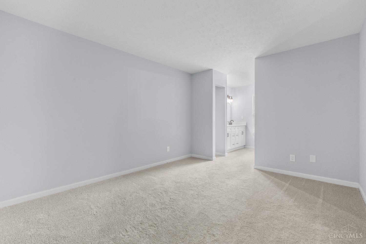 10555 Montgomery Road #5, Montgomery, OH, 45242 — photo 13
