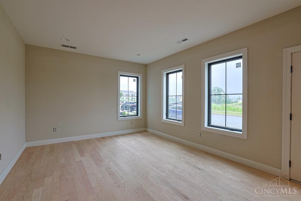 4236 Parkview Drive, Blue Ash, OH, 45242 — photo 3