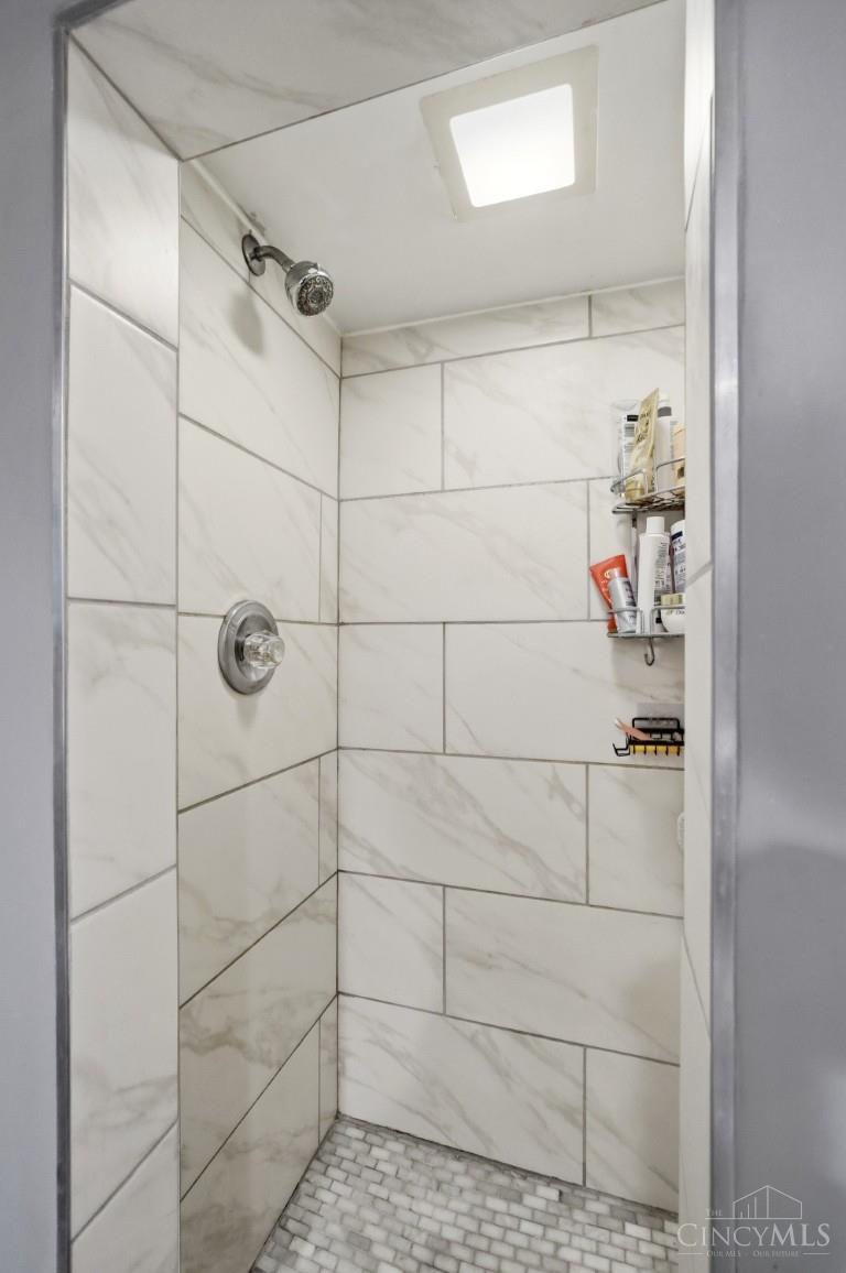 6009 Lockard Avenue, Cincinnati, OH, 45230 — photo 49