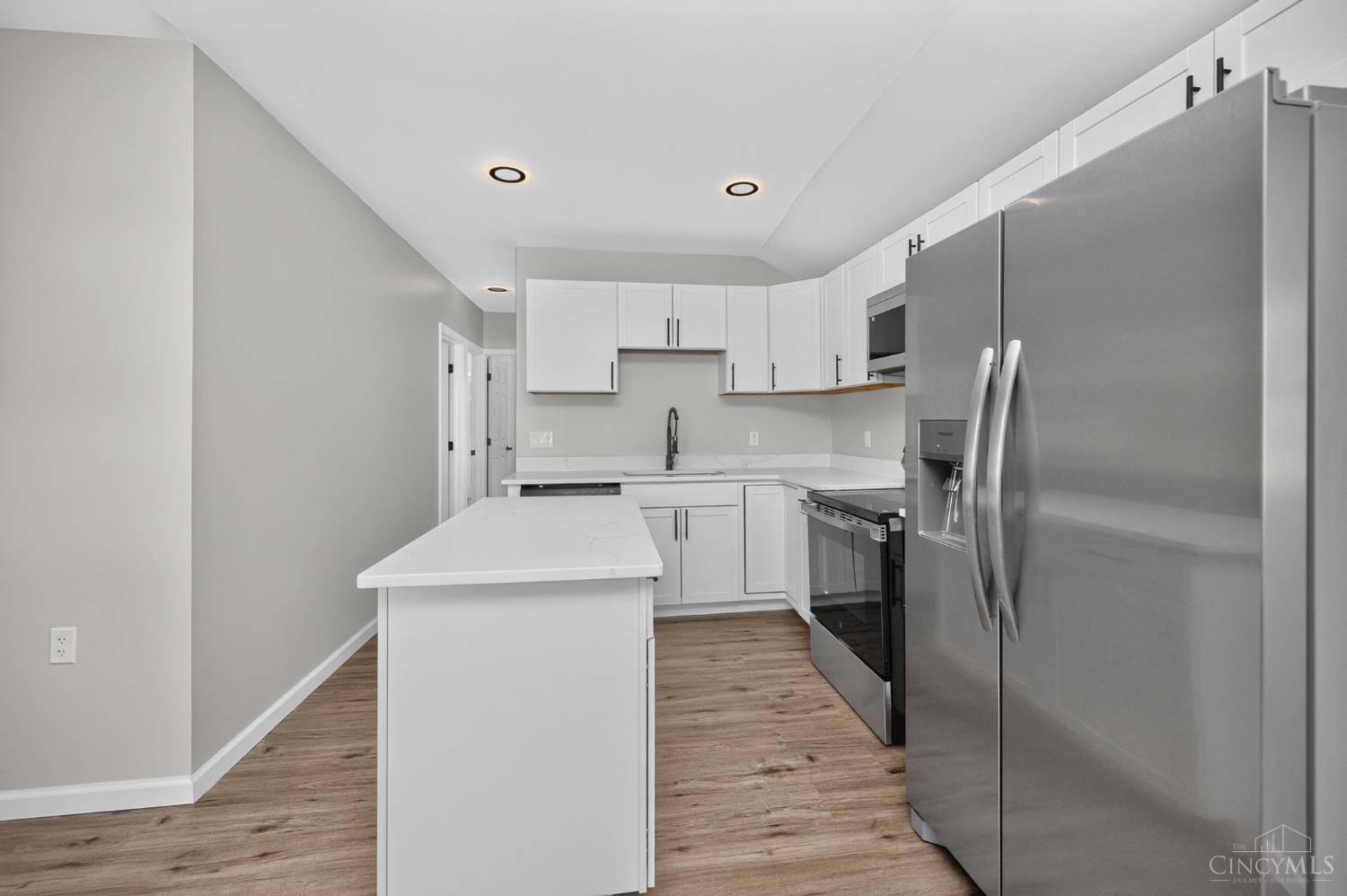 8812 Pine Road, Sycamore Twp, OH, 45242 — photo 18