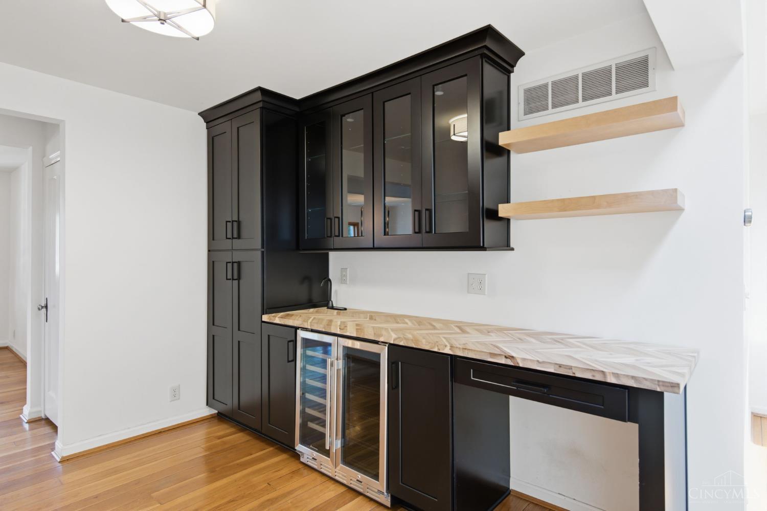 7767 Shawnee Run Road, Indian Hill, OH, 45243 — photo 10