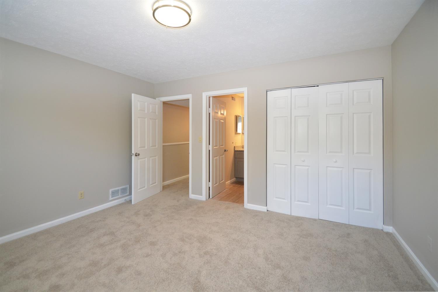 10555 Montgomery Road #62, Montgomery, OH, 45242 — photo 9